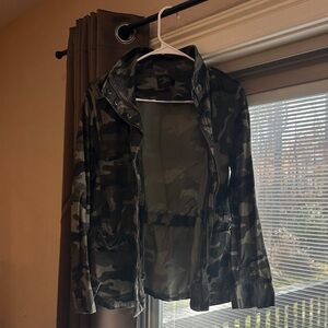 Love Tree Camouflage Utility Jacket